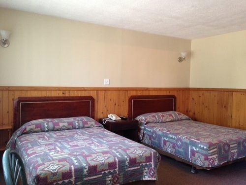 Motel Le Paysan Montreal Exterior photo